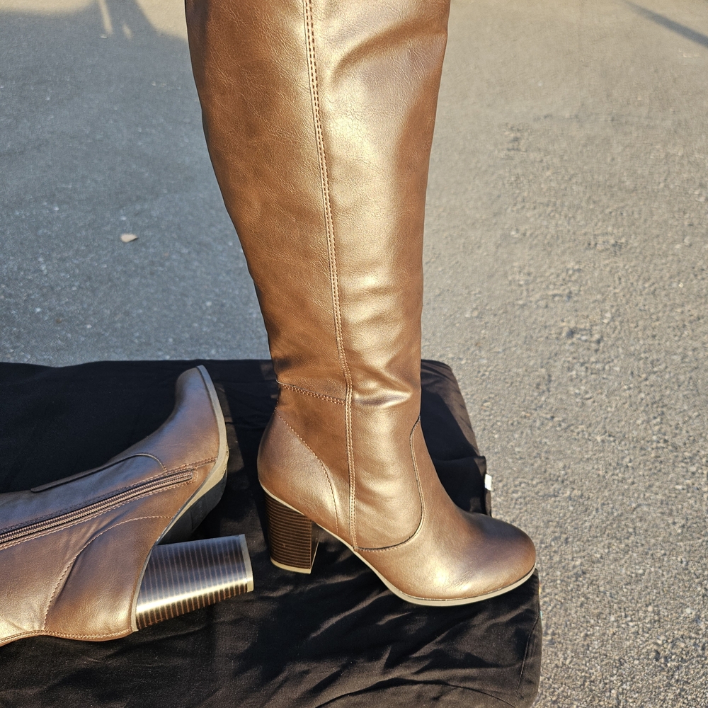 Style & Co. Women's Addyy Brown Knee High Dress Boot (9.5)